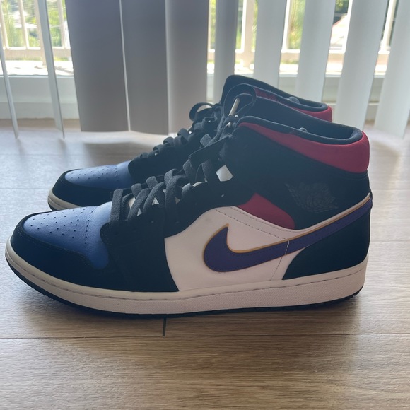 Jordan Other - Jordan 1 Mid Mens 13